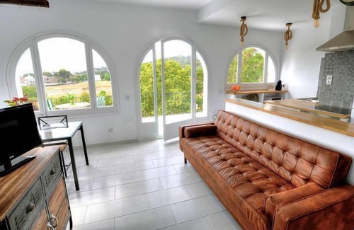 Castell-Platja d'Aro Cabaña | Apartamento La Pallisa dentro de la Masia Cal Ros para 7 personas