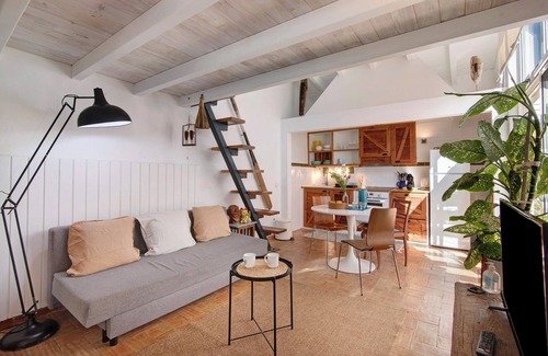 Vila Real Santo Antonio Apartamento | Apartamento 'Estúdio Casa Do Limoeiro' con jardín privado, Wi-Fi y aire acondicionado