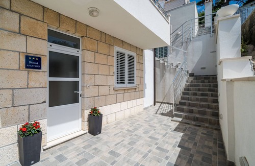 Montovjerna Apartamento | Apartment Eulalija