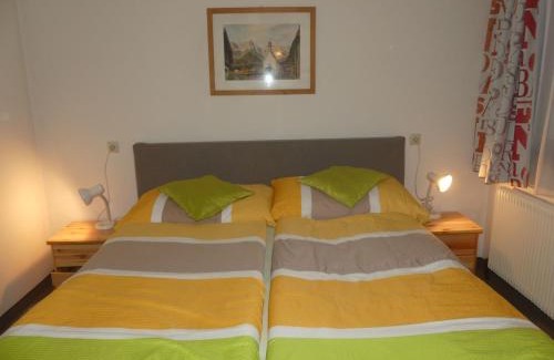 Viehhofen Apartamento | Apartment Eusch by Interhome