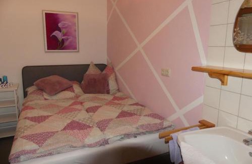 Viehhofen Apartamento | Apartment Eusch by Interhome