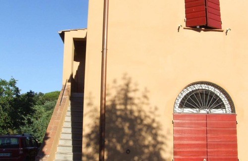 Donoratico Apartamento | Apartamento 'Evelina' con Jardín Compartido y Wi-Fi