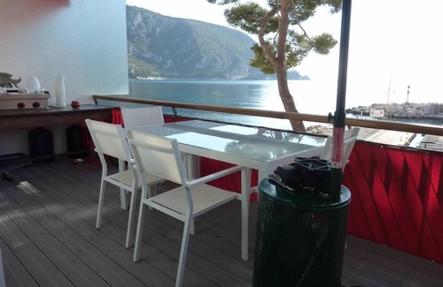 Eze Apartamento | Apartamento en residencia en primera línea frente al mar