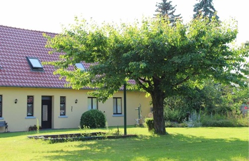 Ahrenshagen-Daskow Apartamento | Apartment family Braatz in Ahrenshagen, 22km to the Baltic Sea - 1-room vacation apartment