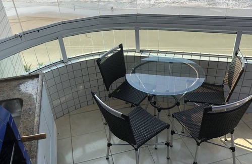 Balneario Paqueta Apartamento | Apartment facing the sea with barbecue on the balcony, 2 parking spaces, 3 bedrooms