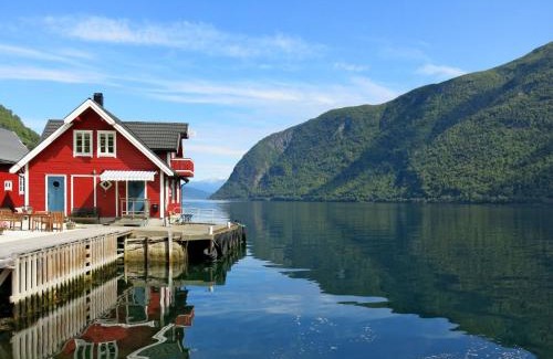 Vik Apartamento | Apartment Fagerdalsnipi by Interhome