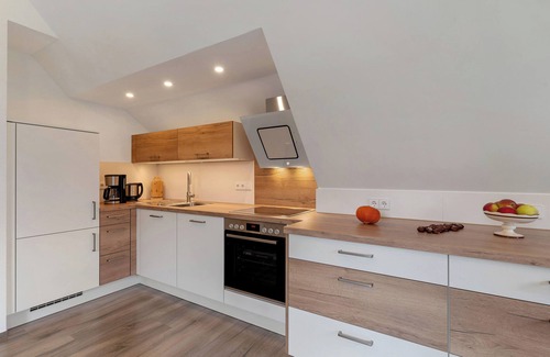 Wolfach - Saint Roman Apartamento | Apartamento 'Falkennest' con vistas a la montaña, jardín compartido y Wi-Fi