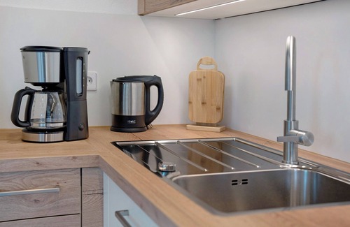 Wolfach - Saint Roman Apartamento | Apartamento 'Falkennest' con vistas a la montaña, jardín compartido y Wi-Fi