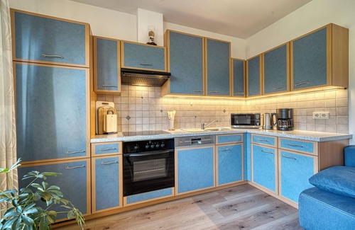 Caines Apartamento | Apartamento "Feldhof Golden Delicious" con piscina de agua salada, jardín panorámico y balcón