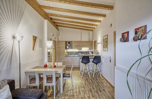 Caines Apartamento | Apartamento "Feldhof Apfeltraum" con piscina de agua salada, jardín panorámico y balcón