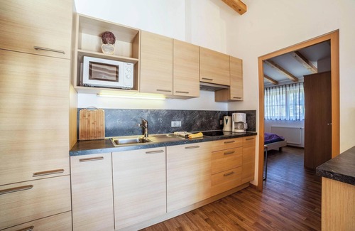 Caines Apartamento | Apartamento "Feldhof Apfeltraum" con piscina de agua salada, jardín panorámico y balcón