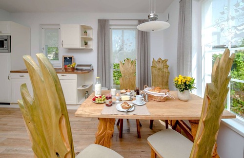 Neuendorf Apartamento | Apartamento 'Ferienwohnung Fliess' con terraza privada y Wi-Fi