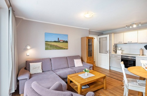 Pellworm Apartamento | Apartamento 'Ferienhof Paulsen - Kiebitz' con balcón y Wi-Fi