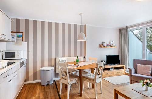 Pellworm Apartamento | Apartamento 'Ferienhof Paulsen - Kiebitz' con balcón y Wi-Fi