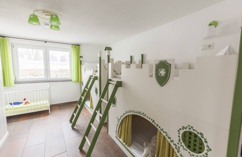 Aulendorf Apartamento | Apartamento ∙ Ferienwohnung Villa Waldmärchen, 75qm, 2 Schlafzimmer, max. 2 Erwachsene und 4 Kinder