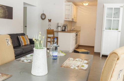 Aulendorf Apartamento | Apartamento ∙ Ferienwohnung Ranch-Hufeisen, 90qm, 2 Schlafzimmer, max. 2 Erwachsene und 2 Kinder