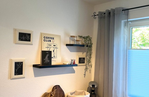 Schmallenberg Apartamento | Apartamento 'Ferienwohnung' con terraza compartida y Wi-Fi