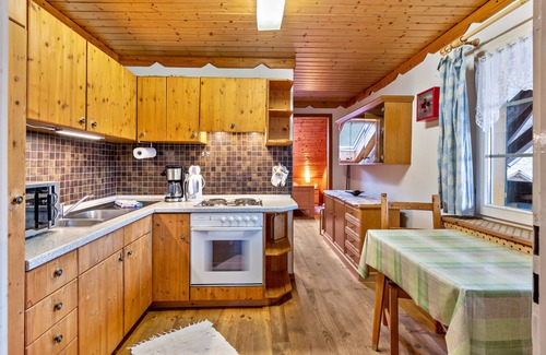 Oberneuhof Apartamento | Apartamento 'Ferienwohnung Hofidylle' con vistas a la montaña, terraza compartida y Wi-Fi