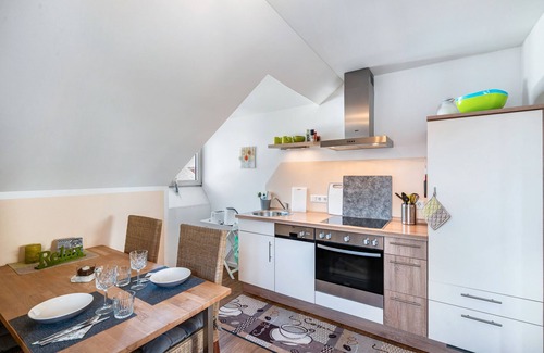 Forstern Apartamento | Apartamento 'Ferienwohnung Hobmaier' con vistas a la montaña, jardín compartido y Wi-Fi