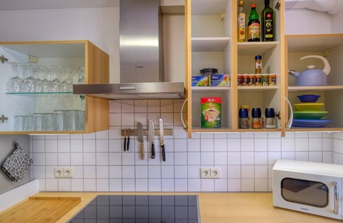 Markdorf Apartamento | Apartamento 'Ferienwohnung Iris Und Uwe' con vistas a la montaña, terraza privada y Wi-Fi