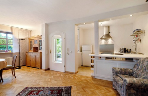 Durbach Apartamento | Apartamento 'Ferienwohnung Schmid' con vistas a la montaña, terraza privada y Wi-Fi