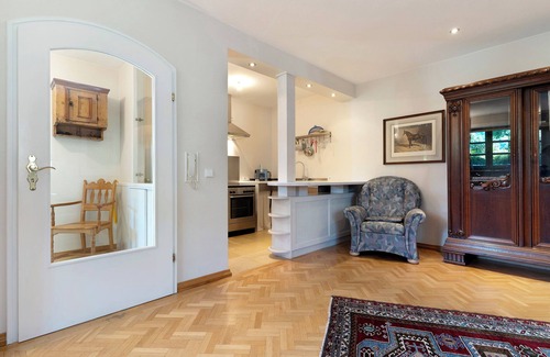 Durbach Apartamento | Apartamento 'Ferienwohnung Schmid' con vistas a la montaña, terraza privada y Wi-Fi