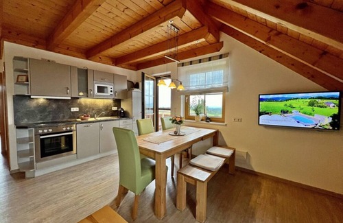 Freiamt Apartamento | Apartment 'Ferienwohnung Rosmarin' with Mountain View, Shared Pool and Wi-Fi