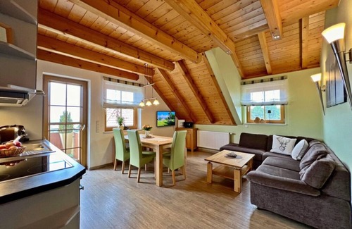 Freiamt Apartamento | Apartment 'Ferienwohnung Rosmarin' with Mountain View, Shared Pool and Wi-Fi