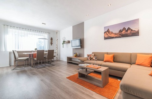 Gais Apartamento | Apartamento 'Ferienwohnung Eder Apt Neuhaus' con vistas a la montaña, terraza privada y Wi-Fi
