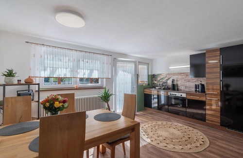 Lauf Apartamento | Apartamento 'Ferienwohnung Gabriele' con vistas a la montaña, terraza privada y Wi-Fi