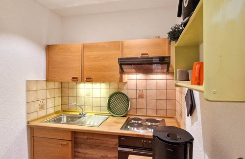 Obernhausen Apartamento | Apartamento 'Fewo Zuckerfeld' con terraza compartida y Wi-Fi