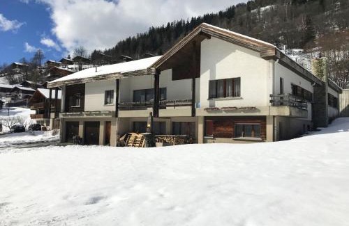 Fiesch Apartamento | Apartment Fifinhaus by Interhome