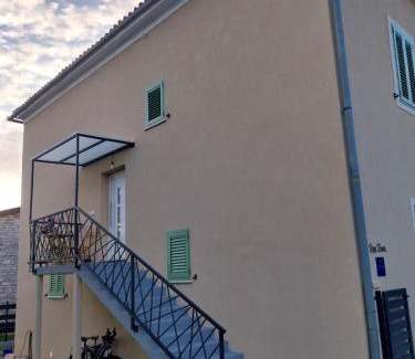 Fiorini Apartamento | Apartment Fiore