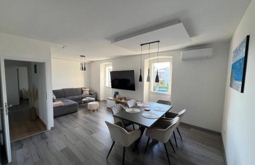 Fiorini Apartamento | Apartment Fiore