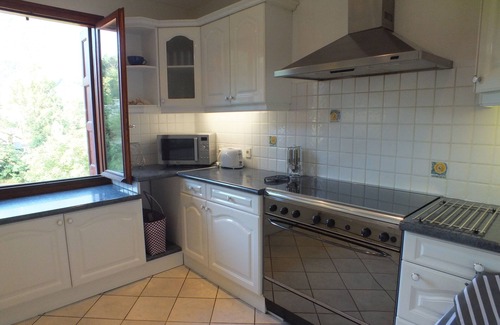 Sahorre Apartamento | Apartamento para 10 personas con jardines y piscina. Prades / Perpignan, Pirineos Orient