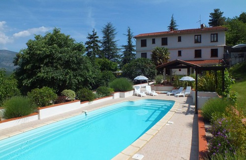 Sahorre Apartamento | Apartamento para 10 personas con jardines y piscina. Prades / Perpignan, Pirineos Orient