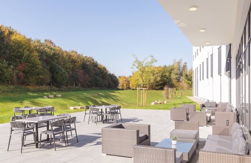 Neusaess Apartamento | Vrbo Property