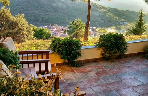 Berzocana Cabaña | Apartamento para 2 personas, estupenda terraza (A3)