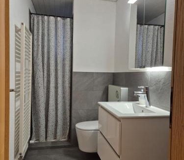 Wohlen Apartamento | Apartment for 3, close to Zurich and Luzern, free private parking