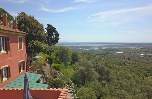 Pieve a Elici Apartamento | City / Village Apartment en Pieve A Elici con 2 habitaciones, capacidad 4