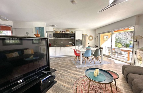 Toulon - Hyeres Apartamento | Apartment for 4 people with parking close to beaches and restaurants in Hyères
