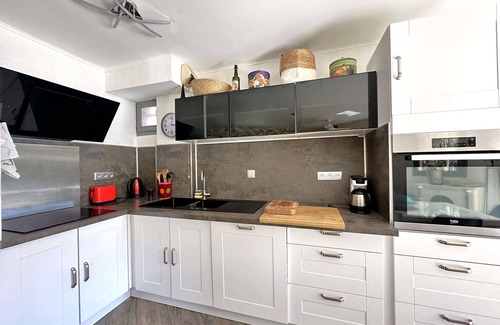 Toulon - Hyeres Apartamento | Apartment for 4 people with parking close to beaches and restaurants in Hyères