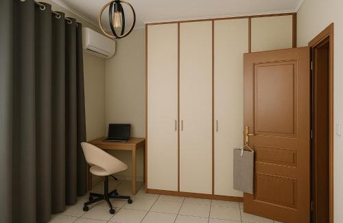 Moschato-Tavros Apartamento | Apartment for 4 with Acropolis view - Athens 5km Piraeus 5km Metro 5' walk