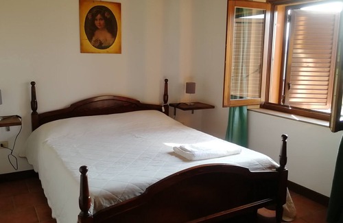 Treia Casa | apartamento para 6 personas en masía Villa Luzi