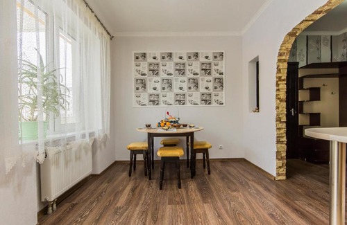 Vyshneve Apartamento | Apartment for a day in Vishnevoe