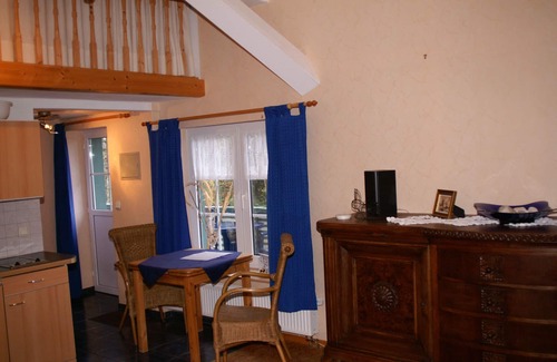 Putbus Apartamento | Apartment for max. 5 people in nature and yet central garden and pool