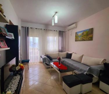 Shkembi i Kavajes Apartamento | Apartment for Rent Khlo-Em