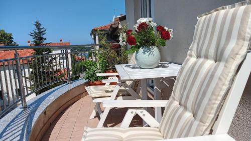 Pjescana Uvala Apartamento | Apartment for Two 200m from the Beach