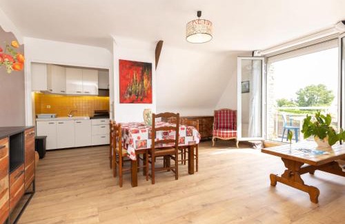 Saint-Meloir-des-Ondes Apartamento | Apartment Le Vaulerault by Interhome
