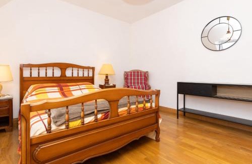 Saint-Meloir-des-Ondes Apartamento | Apartment Le Vaulerault by Interhome